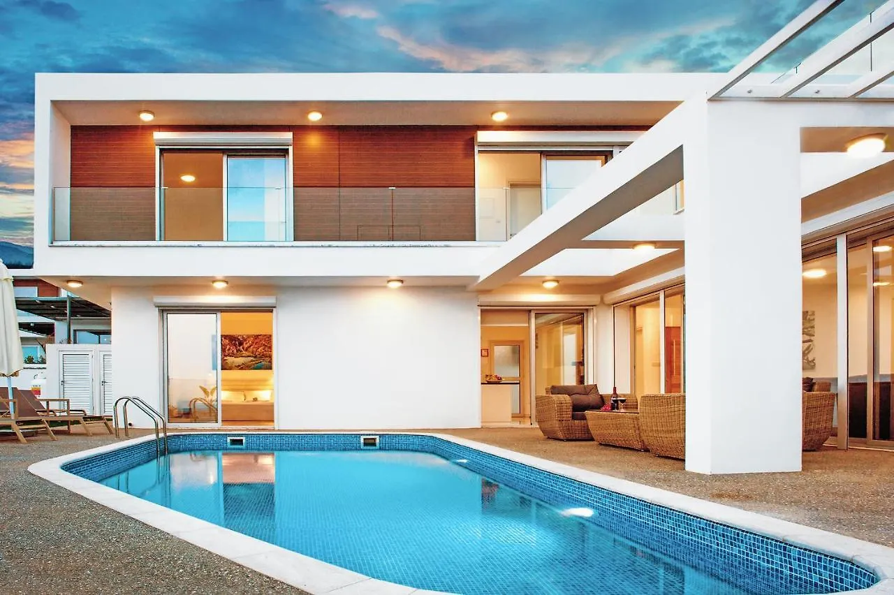 Villa Fortuna 圣纳帕